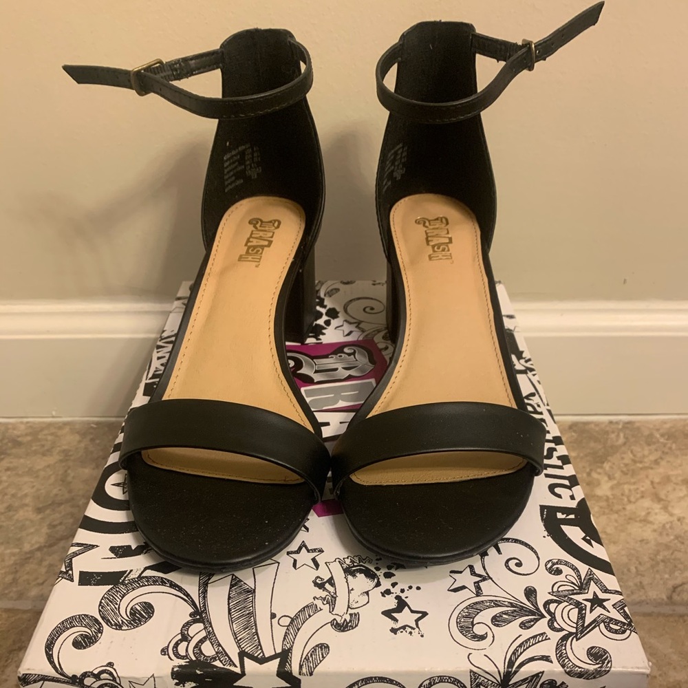 Heels - Picture 2 of 2